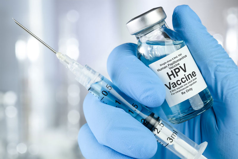Trung tâm Y tế Hữu Lũng triển khai tiêm chủng mở rộng vắc xin HPV cho trẻ em gái 11 tuổi